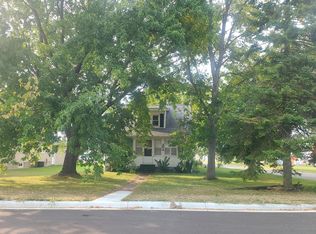 204 4th Ave SE, Freeport, MN 56331