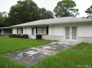 9645 W Laurel Oak Ln, Crystal River, FL 34428