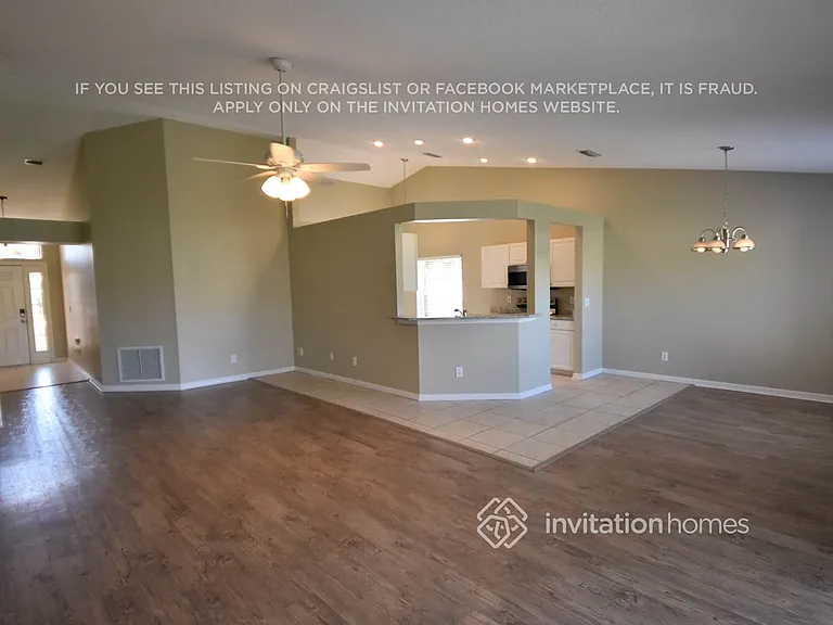 4635 Sanibel Way — Photo 5
