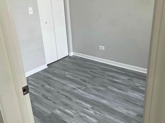 4th image of 3309 W Le Moyne St #1