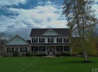 397 Springfield Dr, Bangor, PA 18013