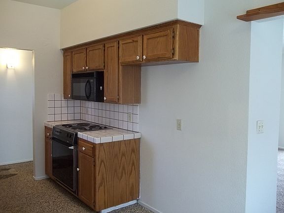4th image of 248 W Fremont Ave