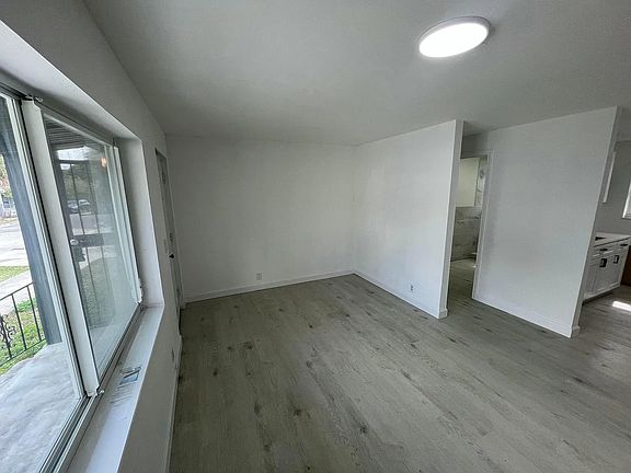 2nd image of 700 6th St