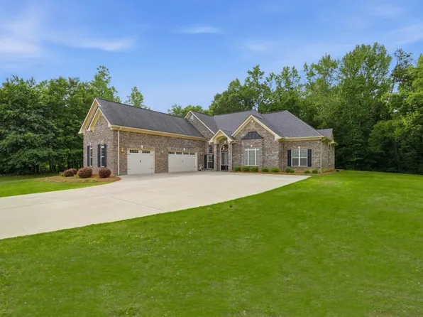 1042 Beaver Dam Rd, Hoschton, GA 30548