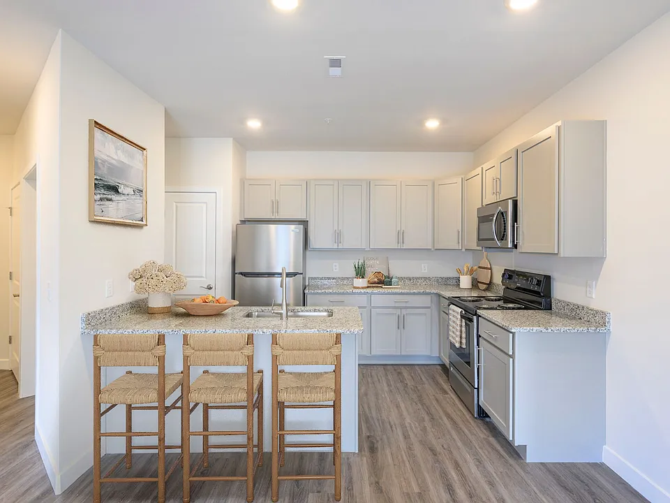 Riverside Apartments