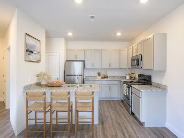 Riverside Apartments