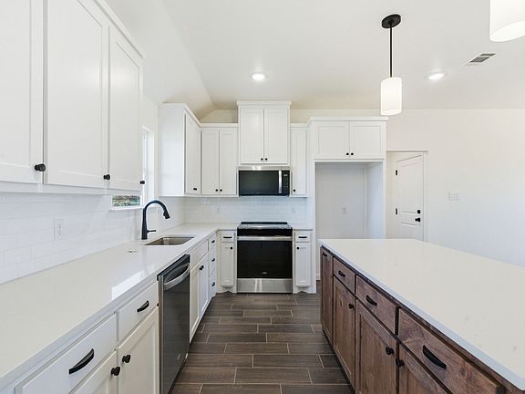 5th image of 248 Yawney Dr