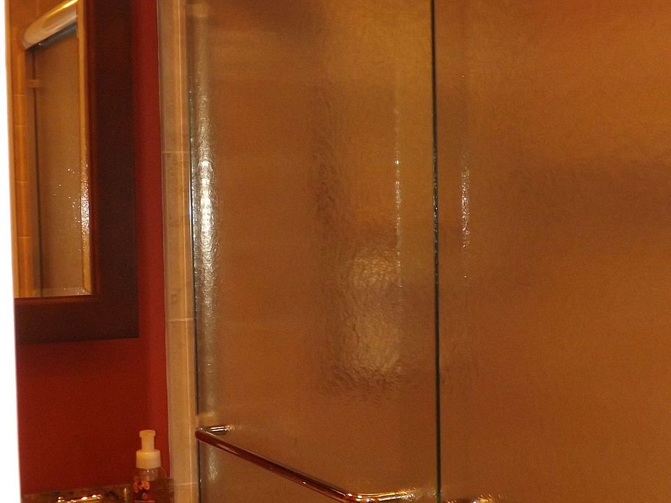 Full bath off Library