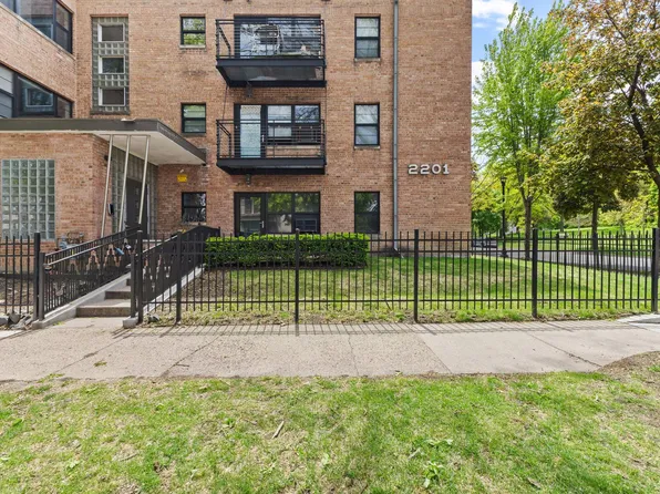 2201 3rd Ave S APT 302, Minneapolis, MN 55404