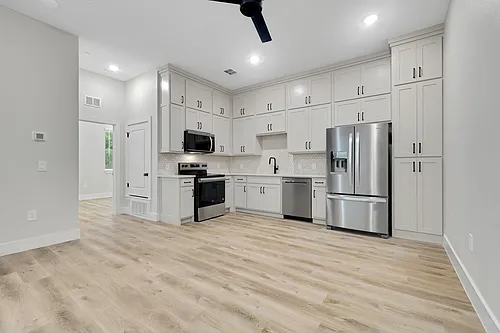 408 Foch St Photo 1