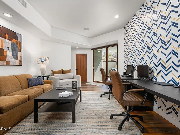 10015 E Graythorn Dr — Photo 11
