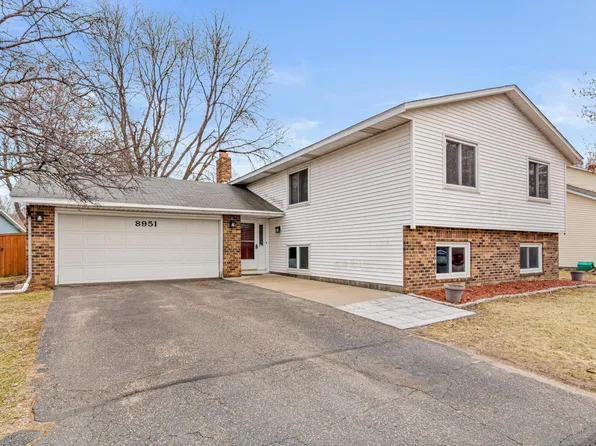 8951 Jasmine Ln S, Cottage Grove, MN 55016