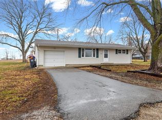 2409 N 155th St, Basehor, KS 66007