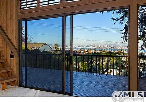 5th image of 526 San Elijo St