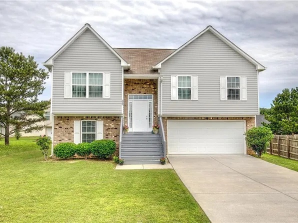 230 Louise Ln, Calhoun, GA 30701