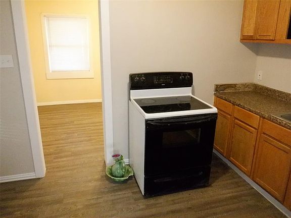 5th image of 551 Joy Dr