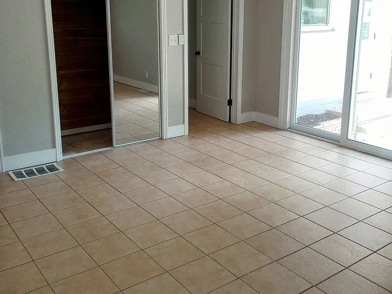450 McIntosh Rd — Photo 9