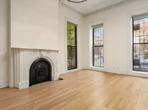 238 Lafayette Avenue image 3 of 21