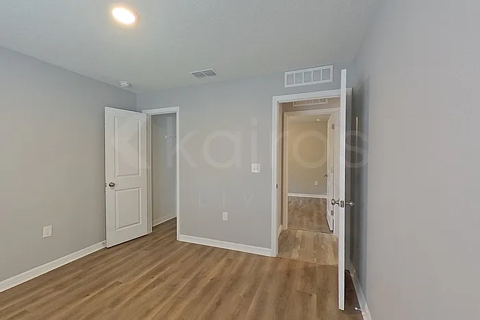 2907 W Camilo Dr — Photo 6