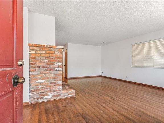 3rd image of 336 Triplett Dr
