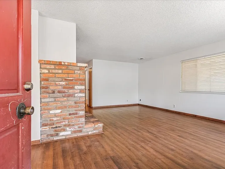 336 Triplett Dr — Photo 3