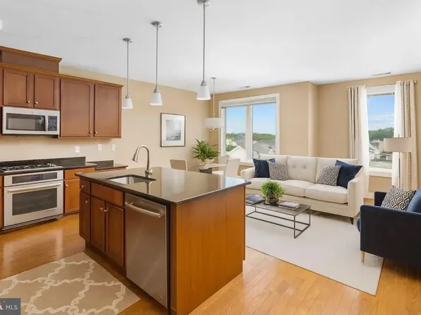 968 Robbins Edinburg Rd #306, Trenton, NJ 08690