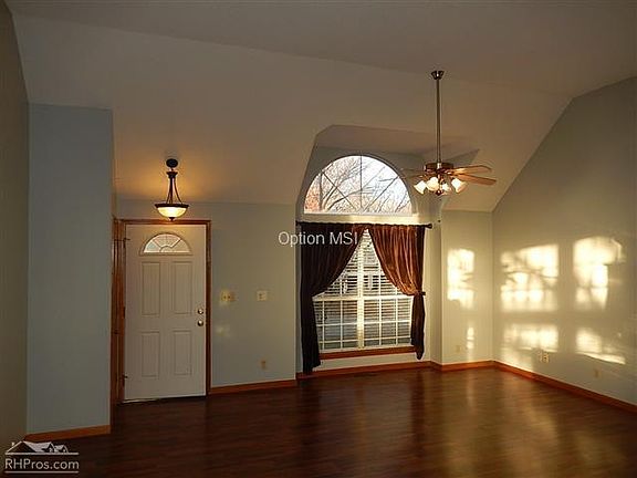 4th image of 14721 Goodman St
