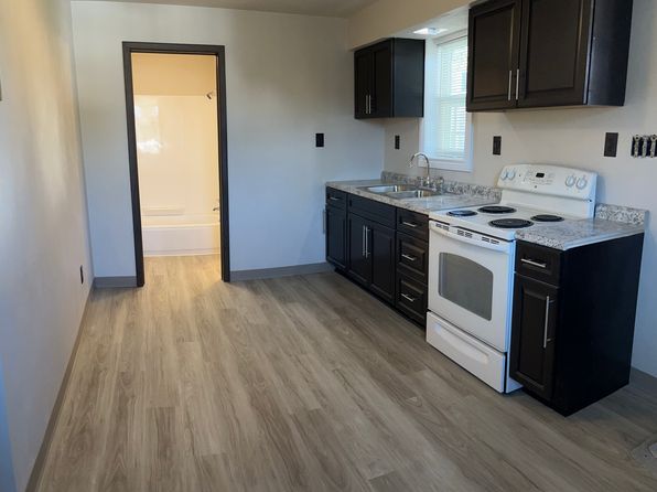 700 N Railroad St APT D