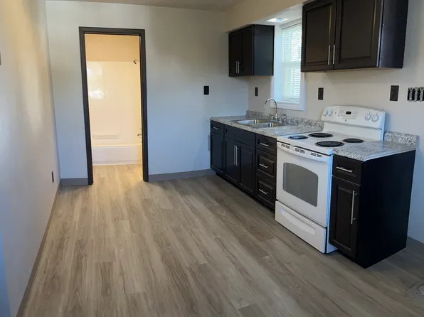 700 N Railroad St APT D, Penn, PA 15675