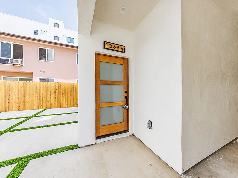 1063 S. Corning St. — Photo 8