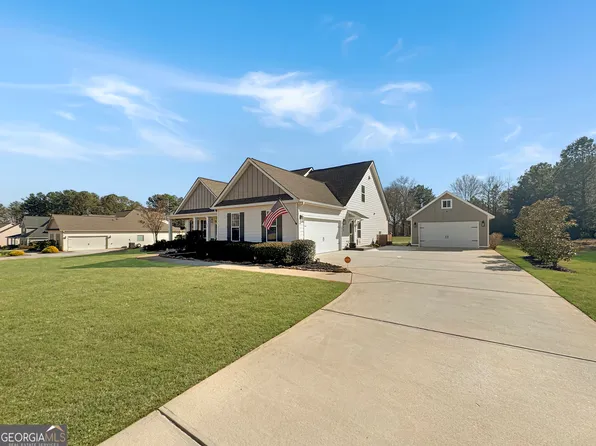 105 Reserve Pl, Senoia, GA 30276