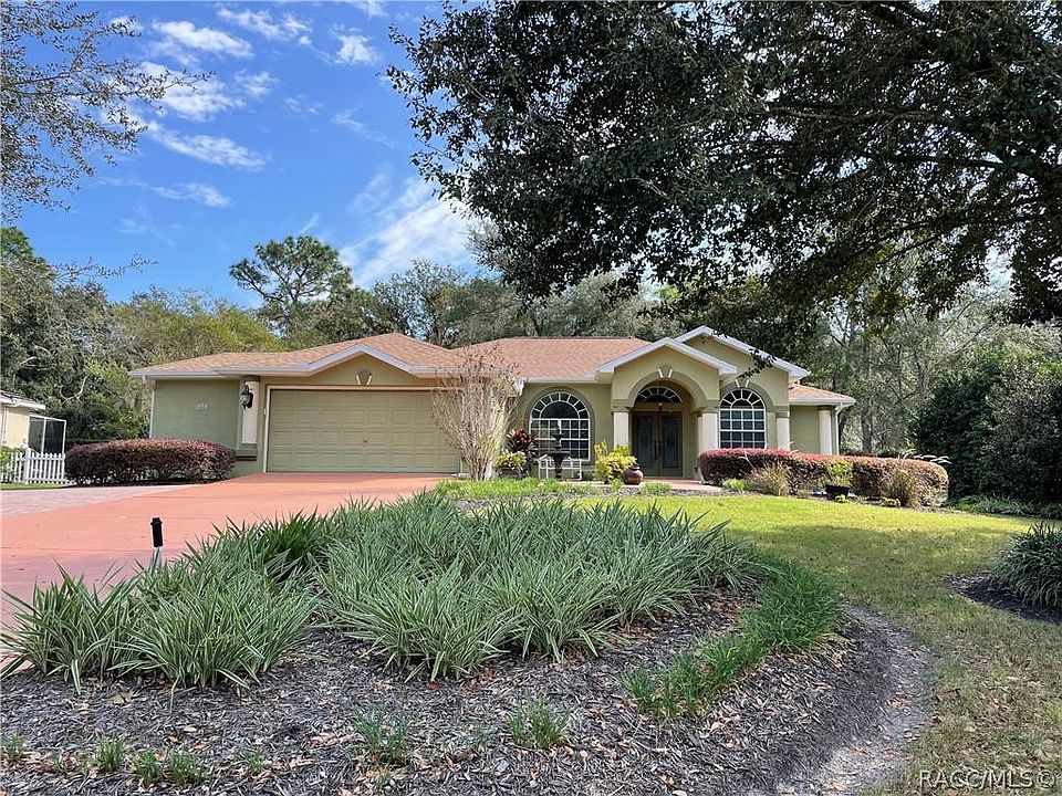 1st image of 186 Cypress Blvd E