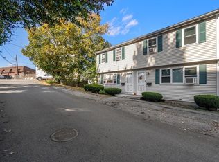 42 Walnut St #42, Woburn, MA 01801