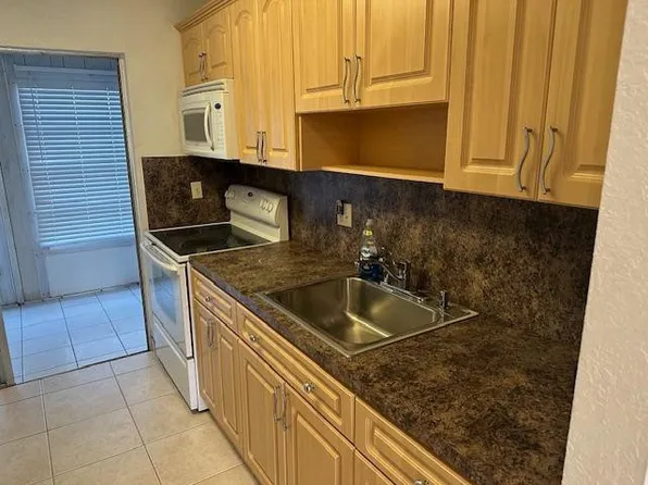 7705 NW 5th Court #104, Margate, FL 33063