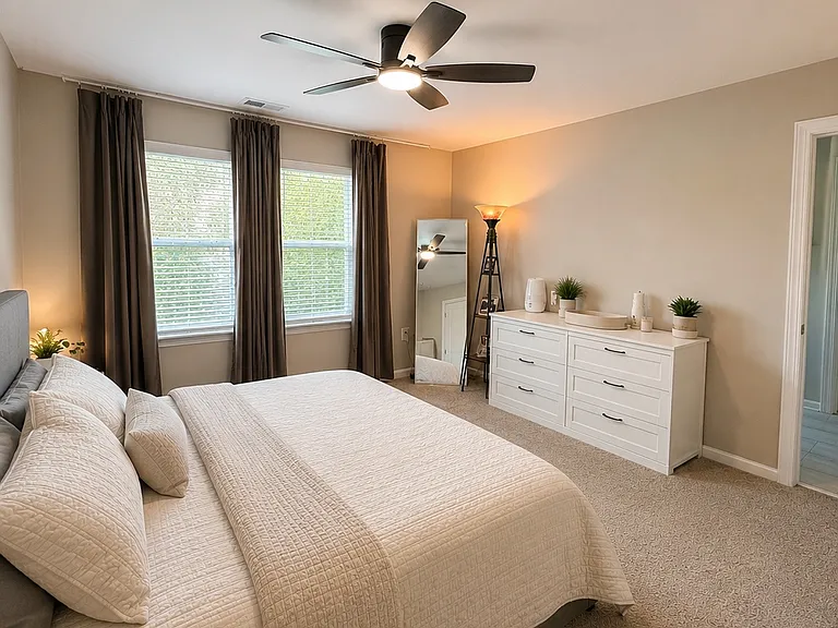 833 Courting St #833 — Photo 8
