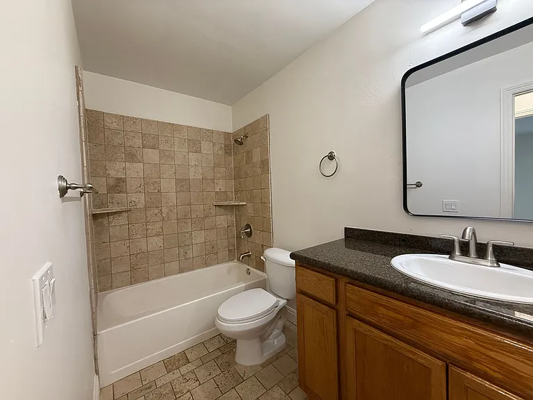 1475 Oakdale Ave — Photo 16