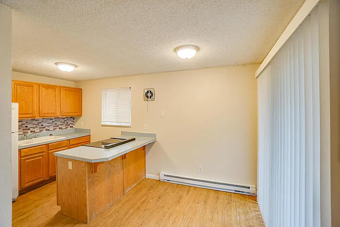 2915 E 33rd St #2915 — Photo 7