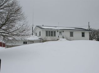 5004 Kornhill Rd, Wadena, IA 52169
