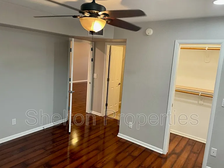 1262 E Avenida Hermosa — Photo 9