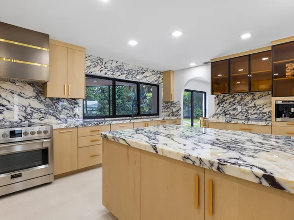 342 Fairway W, Tequesta, FL 33469