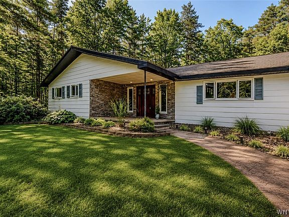 2nd image of 4137 Chapel Hill Rd