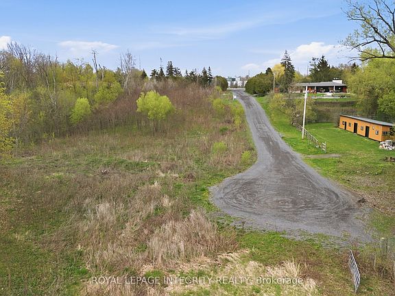5th image of 348 River Rd