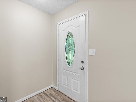 4th image of 150 Brooks Dr