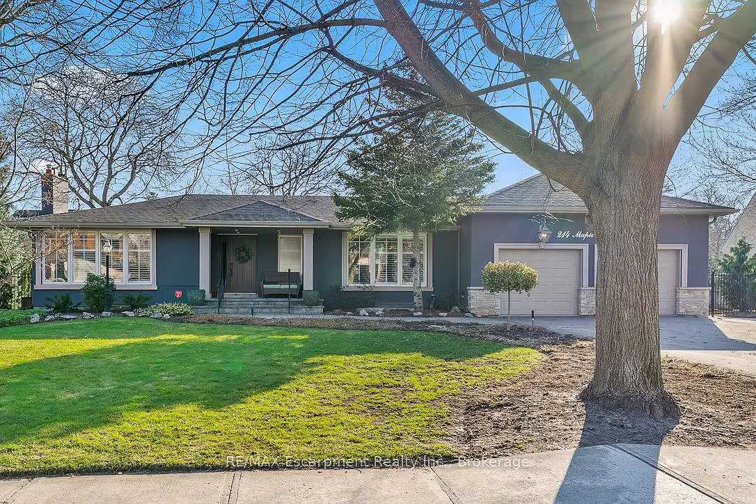 214 Maple Grove Dr photo 1