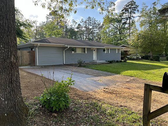 2nd image of 115 Pine Dr