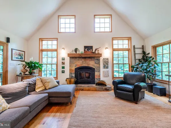 321 Union Ave, Swarthmore, PA 19081