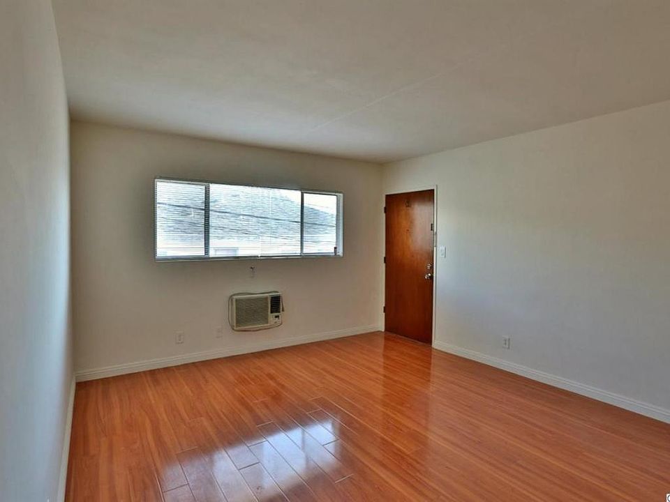 1st image of 124 S Olive Ave #A