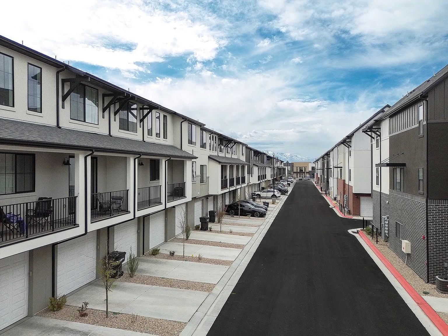 Towns at Rivers Edge — Photo 2