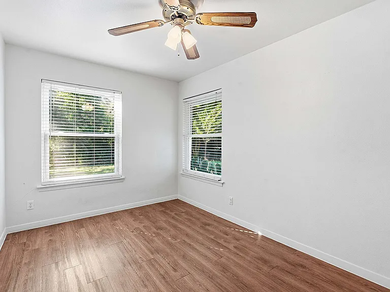 3607 Wilson St — Photo 17