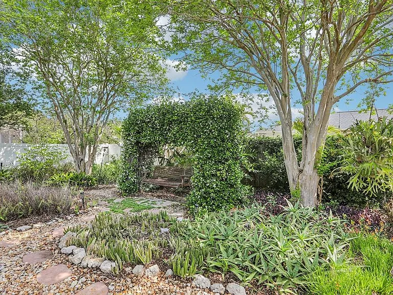 8083 Bayhaven Dr — Photo 29